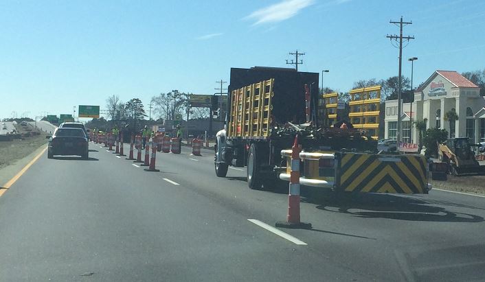 Mile of traffic backed up on 17 Bypass while construction crews work (Image 1)_52781