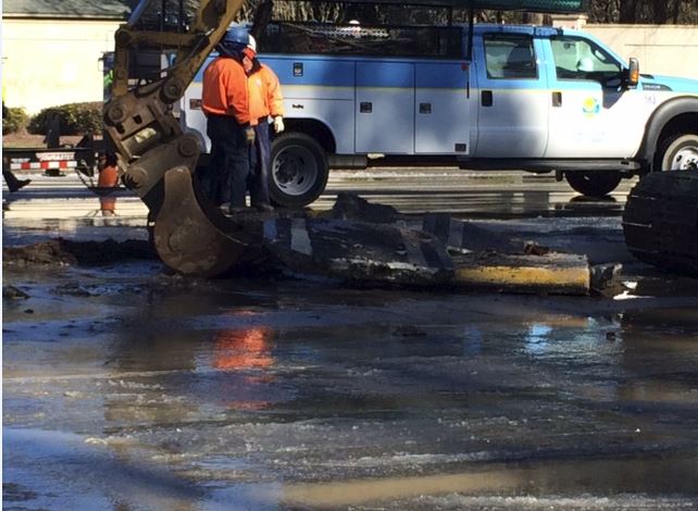 US 17 reopened after ice from water main break closed road (Image 1)_53324