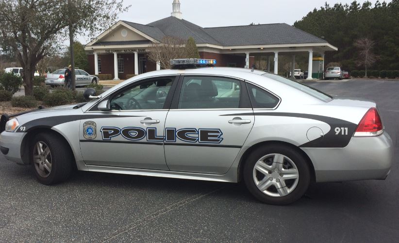 Woman and man nabbed in Conway bank robbery, police say (Image 1)_54227