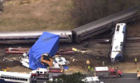 Caught on video_ Amtrak train slams into truck, injuring dozens in NC (Image 1)_54312