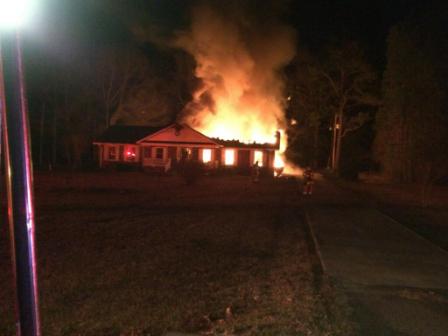 Family escapes house fire overnight in Georgetown (Image 1)_54425