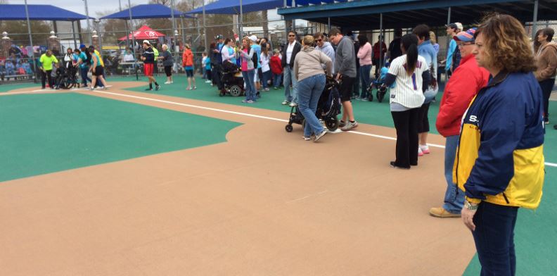 Grand Strand Miracle League kicks off 2015 season (Image 1)_55033