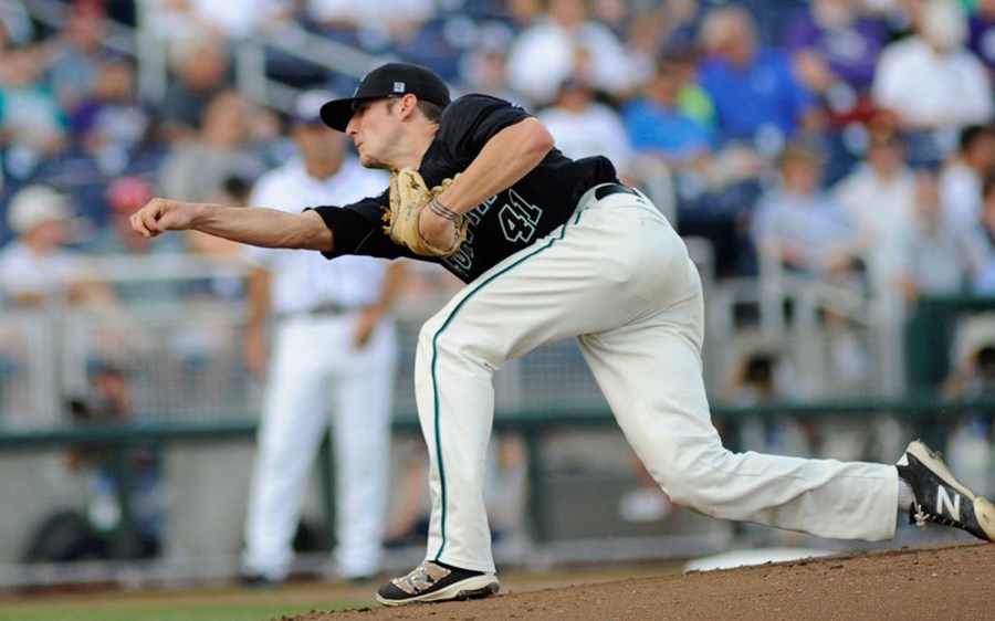 Andrew Beckwith vs TCU at College World Series_244410