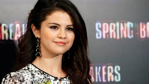 Selena Gomez_235910