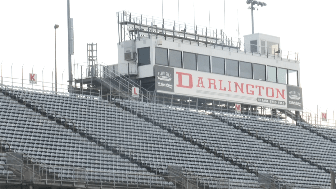 darlingtonRaceway_248500