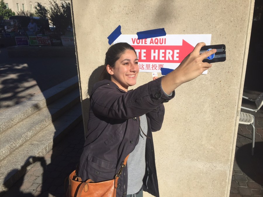 DC Early voter selfie_299313