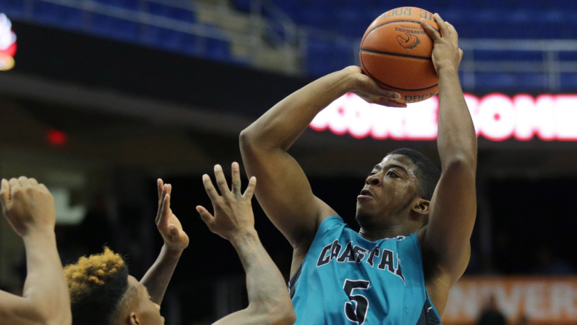 NCAA Basketball_ Coastal Carolina at Texas-Arlington_335983