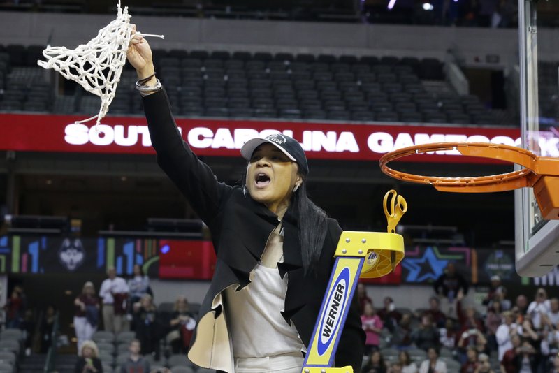 Dawn Staley with net_381279