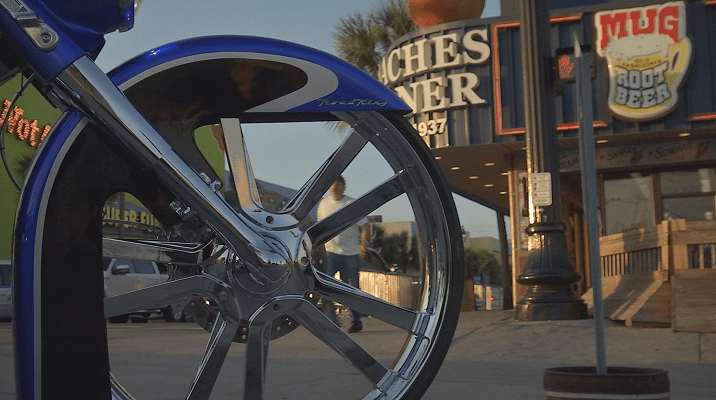 biker-wheel_413447