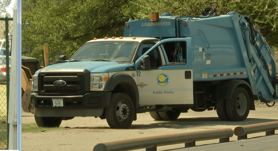 Myrtle-beach-trash-truck2_424861