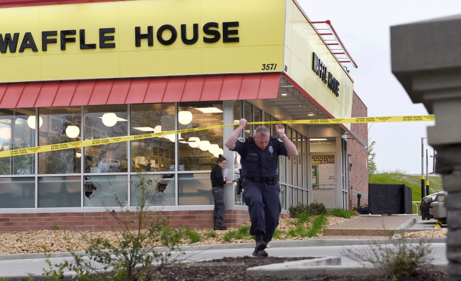 Waffle_House_Shooting_78143-159532.jpg08935910