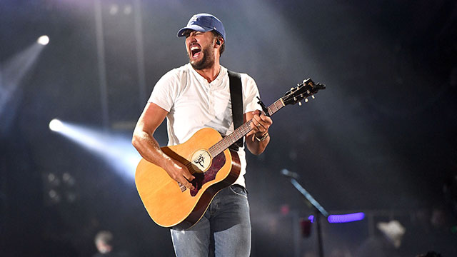 luke-bryan_1540590483272-873703986.jpg