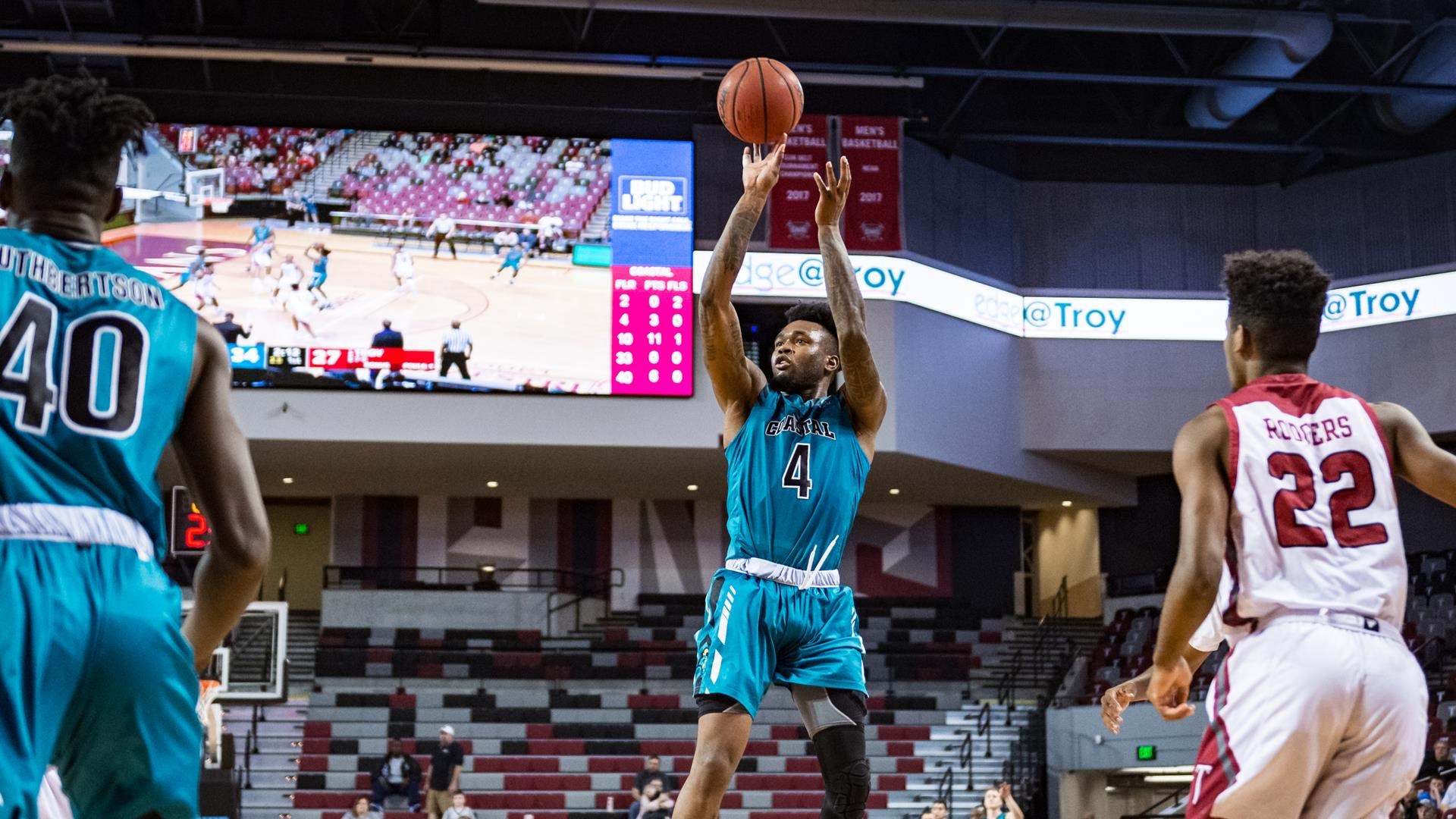 Coastal Pick up Crucial Road Win