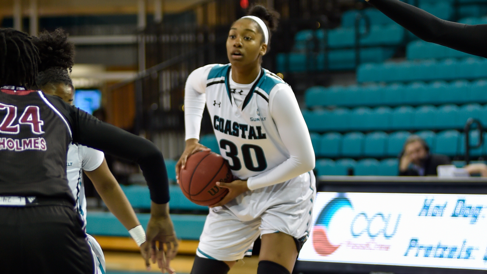 Coastal Remain Winless in Sun Belt