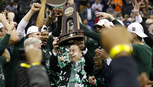 Tom Izzo win over Duke AP 040219_1554241119937.jpg-873702558.jpg