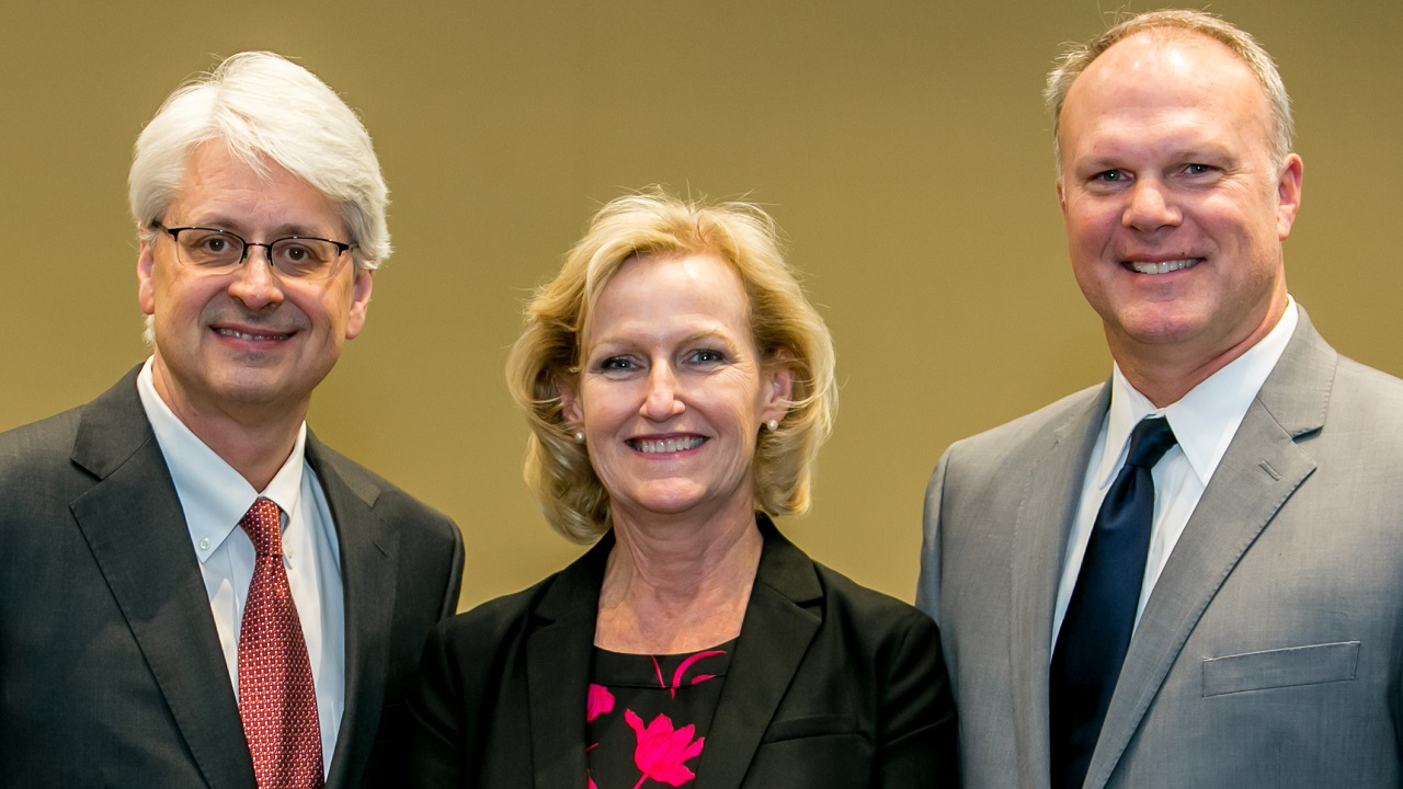 Outgoing SCHA board chair/President and CEO of Lexington Medical Center Tod Augsburger (left), incoming SCHA board chair/COO for McLeod Health Donna Isgett (middle) and President/CEO of SCHA Thornton Kirby (right). Photo courtesy of McLeod Health.